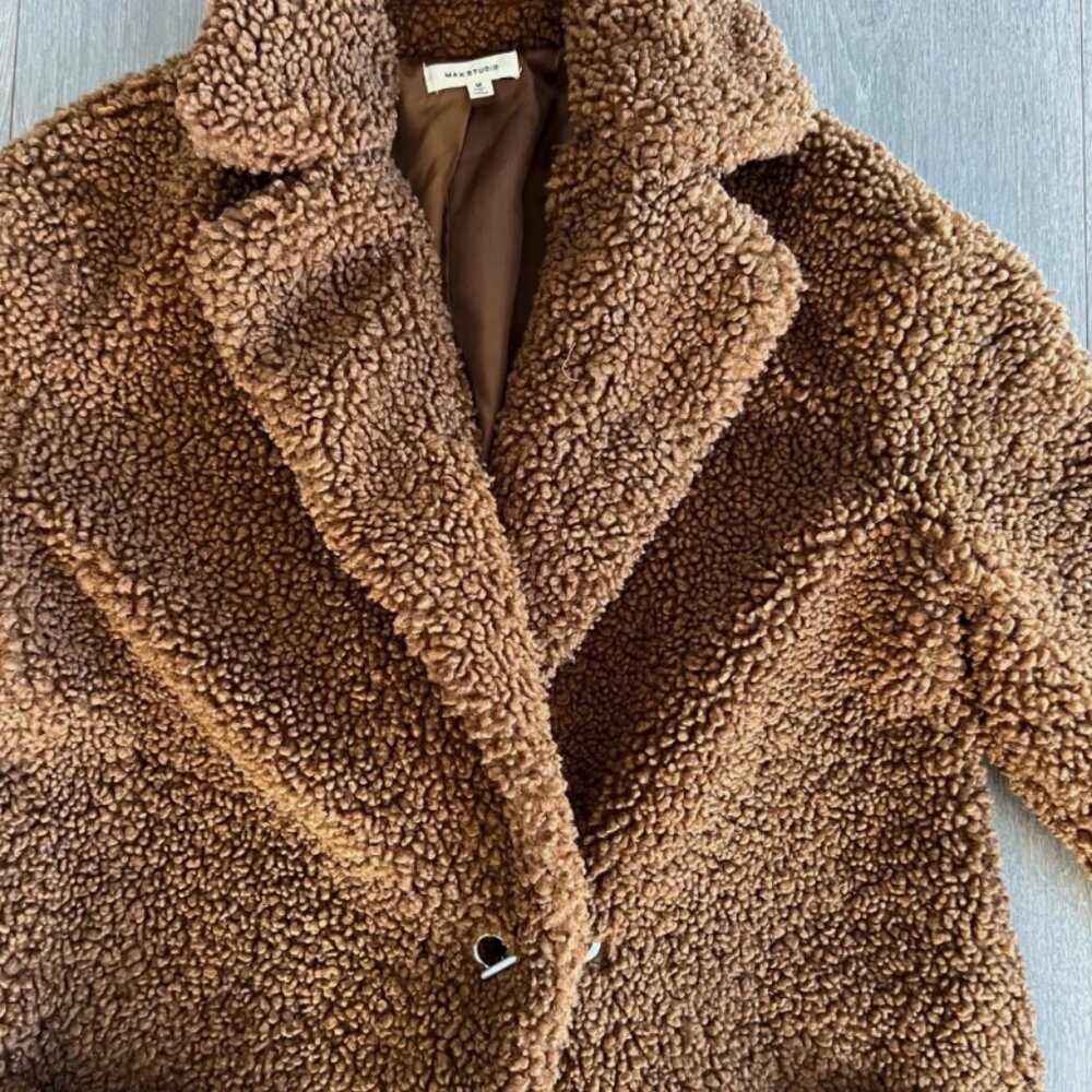 MAX STUDIO Teddy Notch Collar Faux Shearling Car Coat Size Medium - Picture 2 of 8